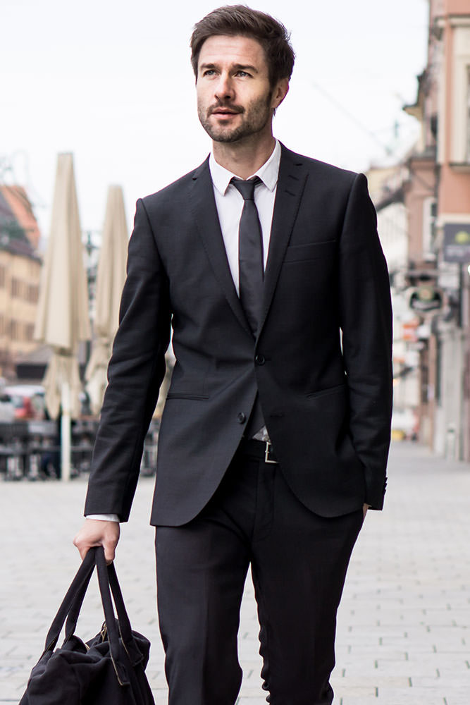 Model: Maximilian 79823