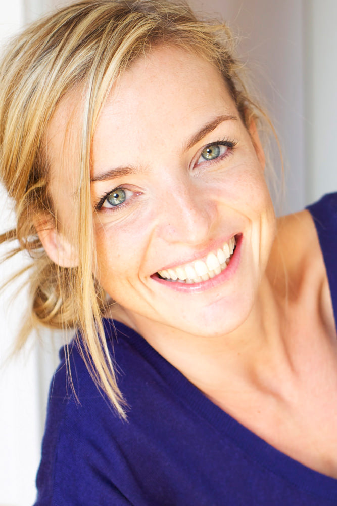 Model: Deborah 31259