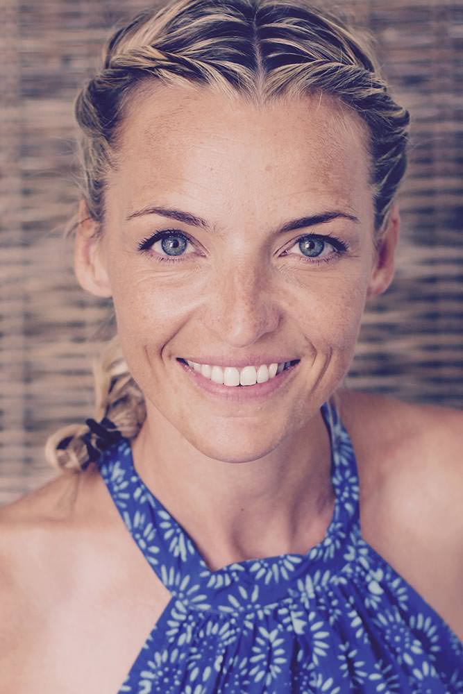 Model: Deborah 52210