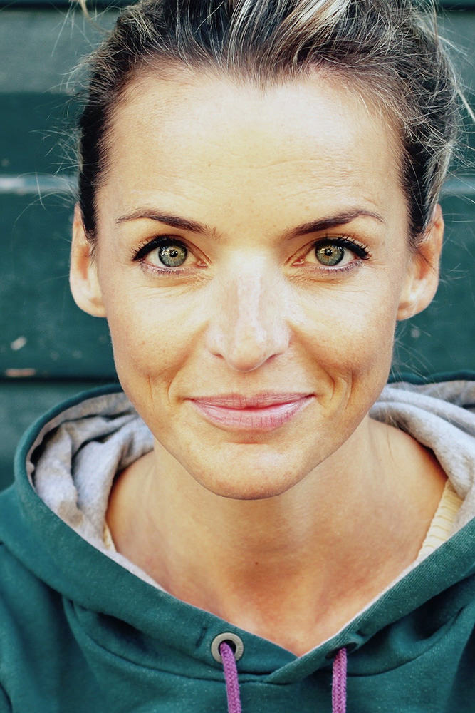 Model: Deborah 55350