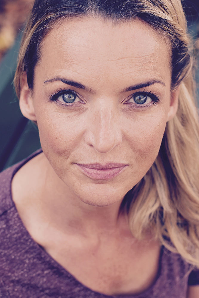 Model: Deborah 55352