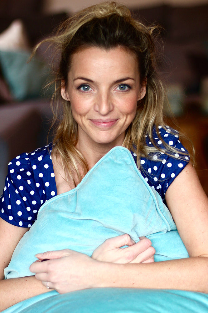 Model: Deborah 57154