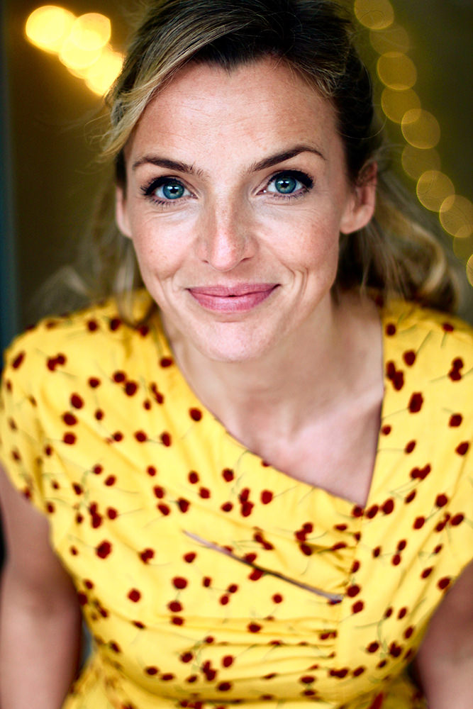 Model: Deborah 57155