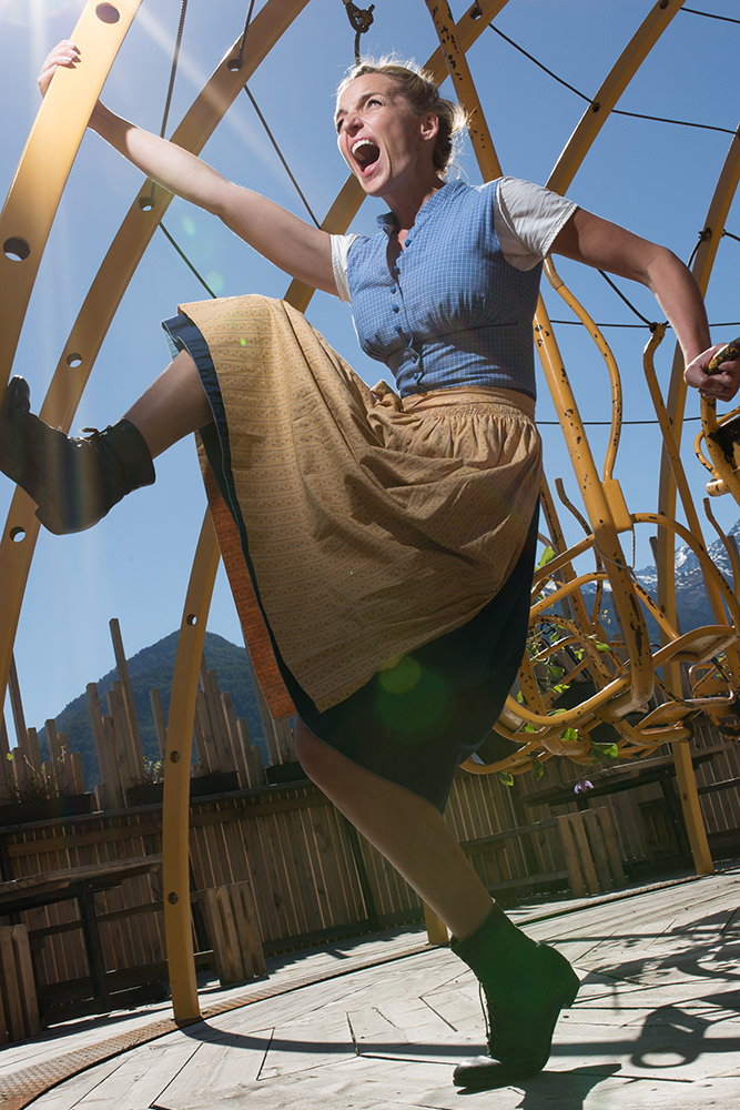 Model: Deborah 61270