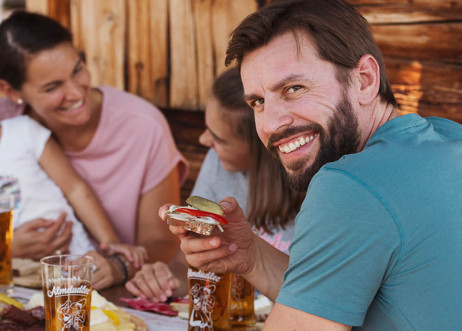 Model: Christian 75317