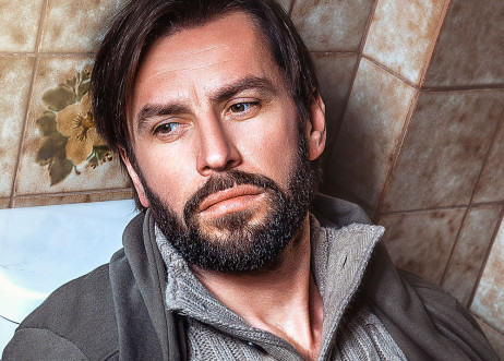 Model: Christian 75329