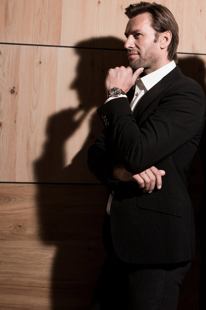 Model: Christian 75337