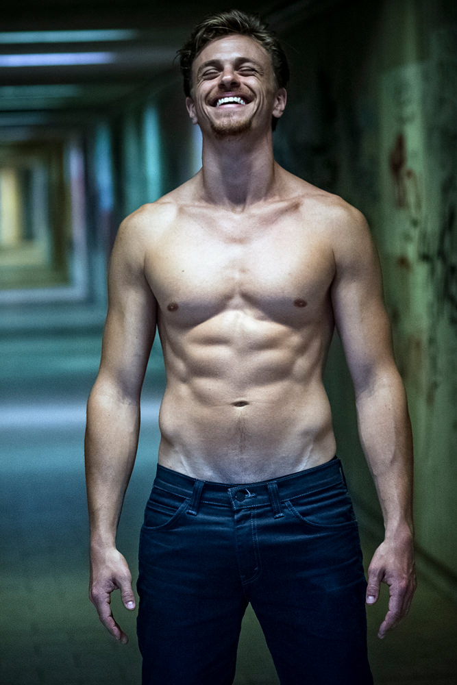 Model: Matthias 25242