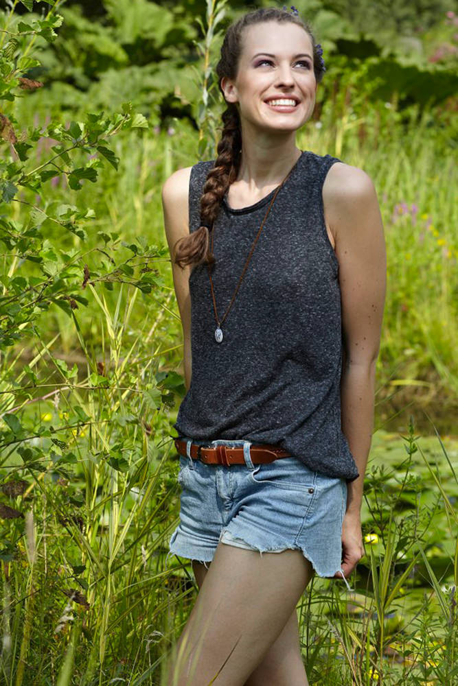 Model: Alena 61665