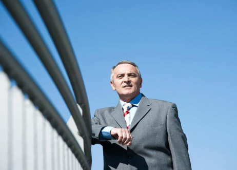 Model: Hellmuth 15958