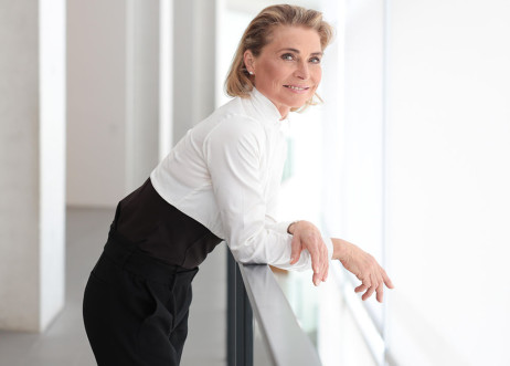 Model: Judith 109258