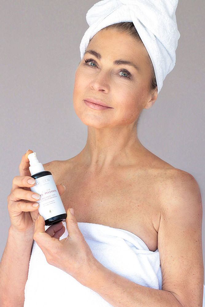 Model: Judith 109261