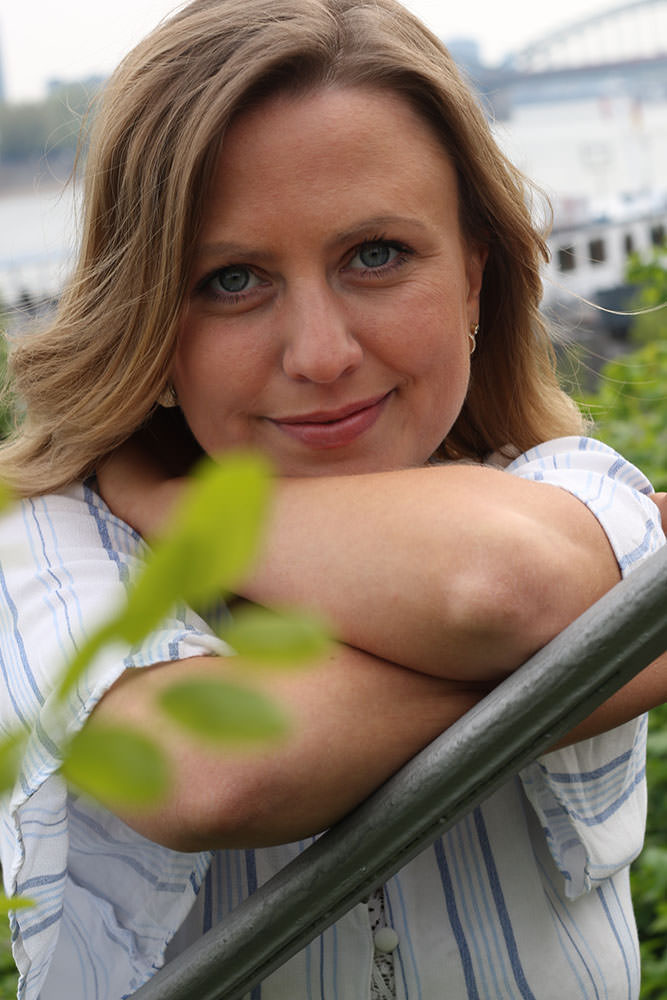 Model: Jeanette 72662