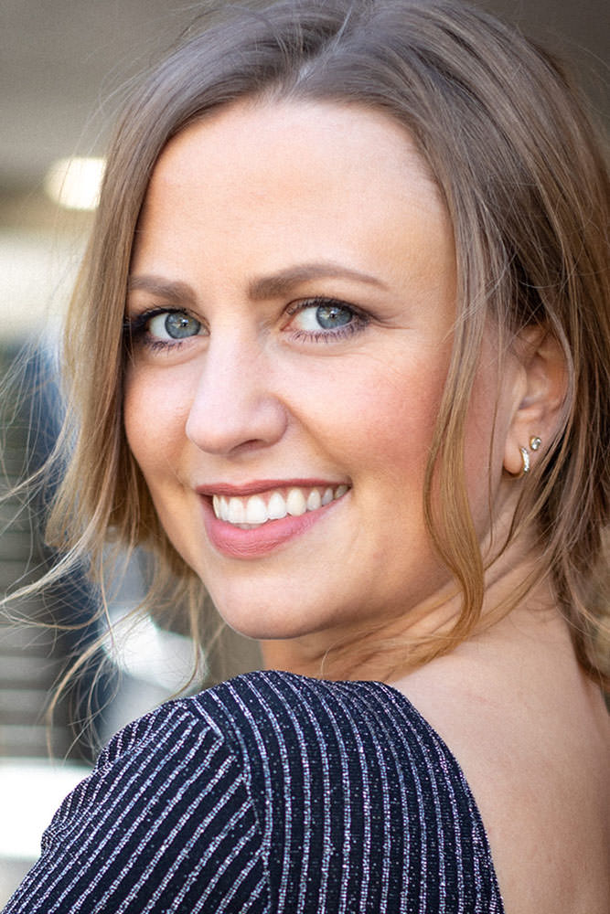 Model: Jeanette 85861