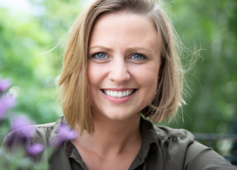 Model: Jeanette 89152