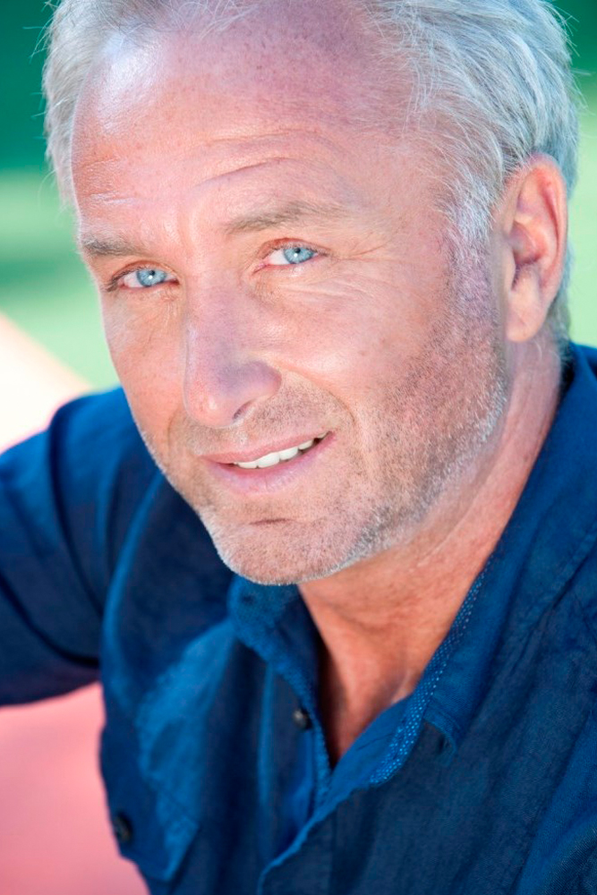 Model: Christian 17313