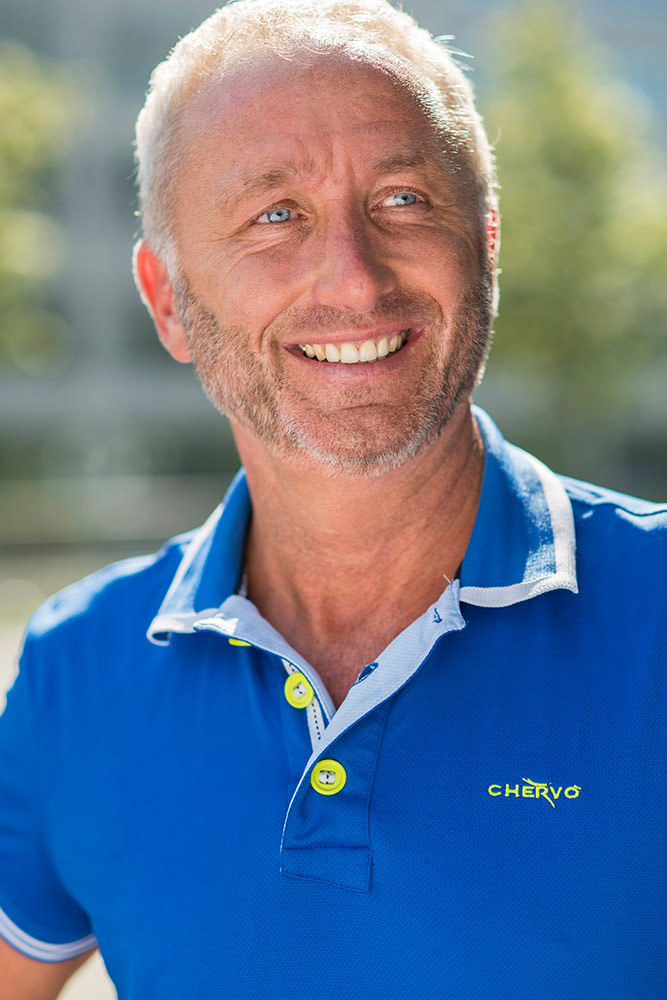 Model: Christian 50879