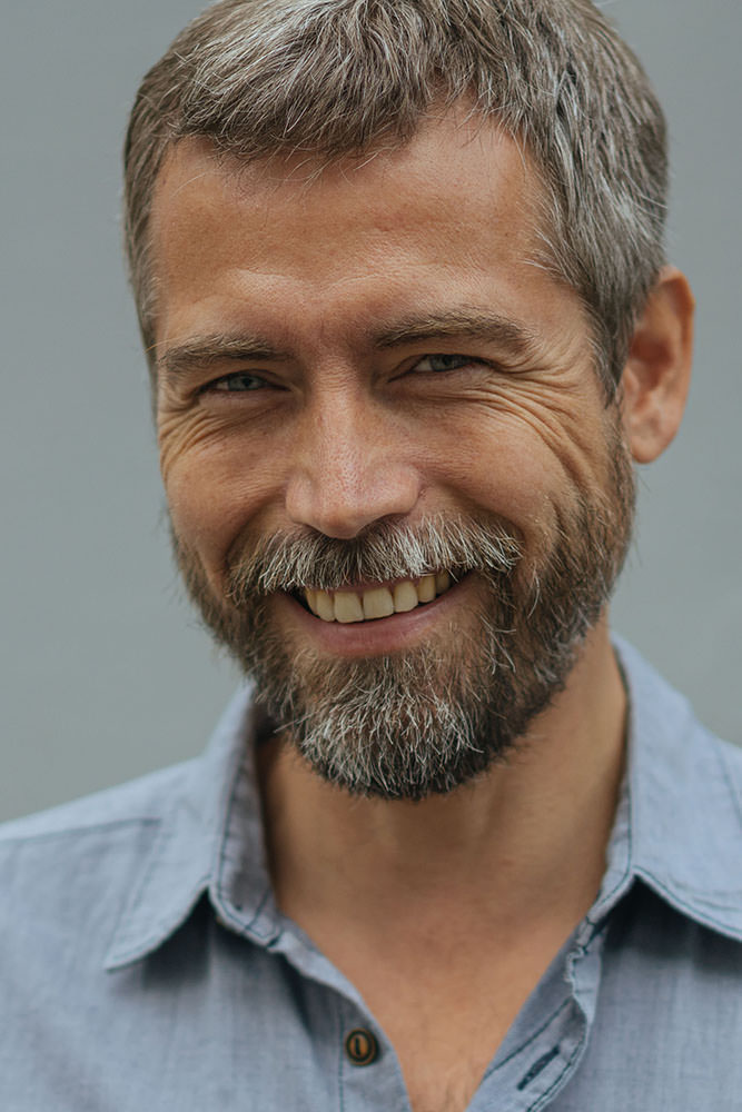 Model: Martin 89207