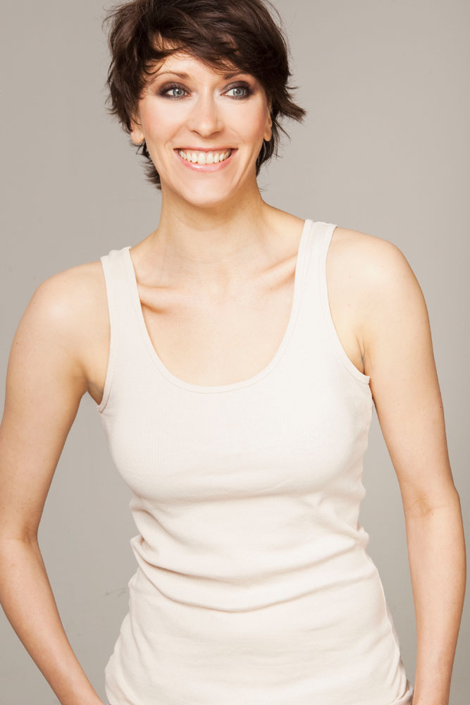 Model: Claudia 17534