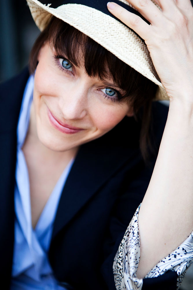 Model: Claudia 17535