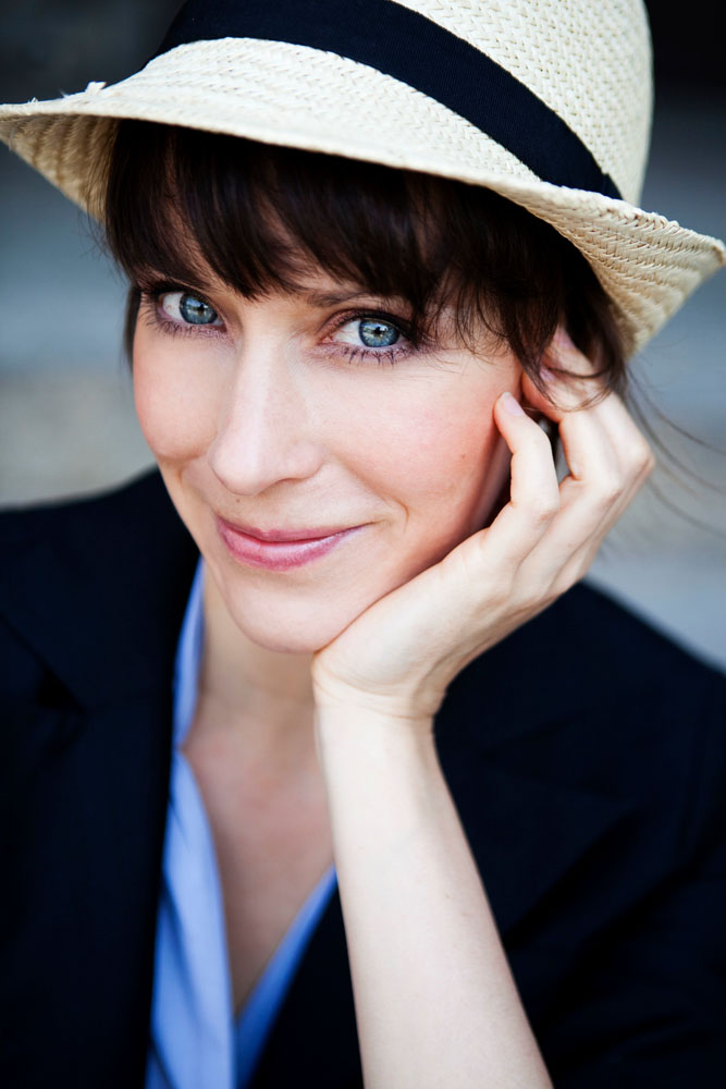 Model: Claudia 17537