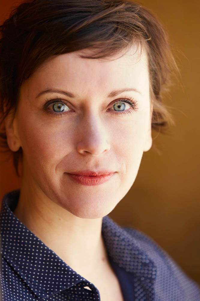 Model: Claudia 46853