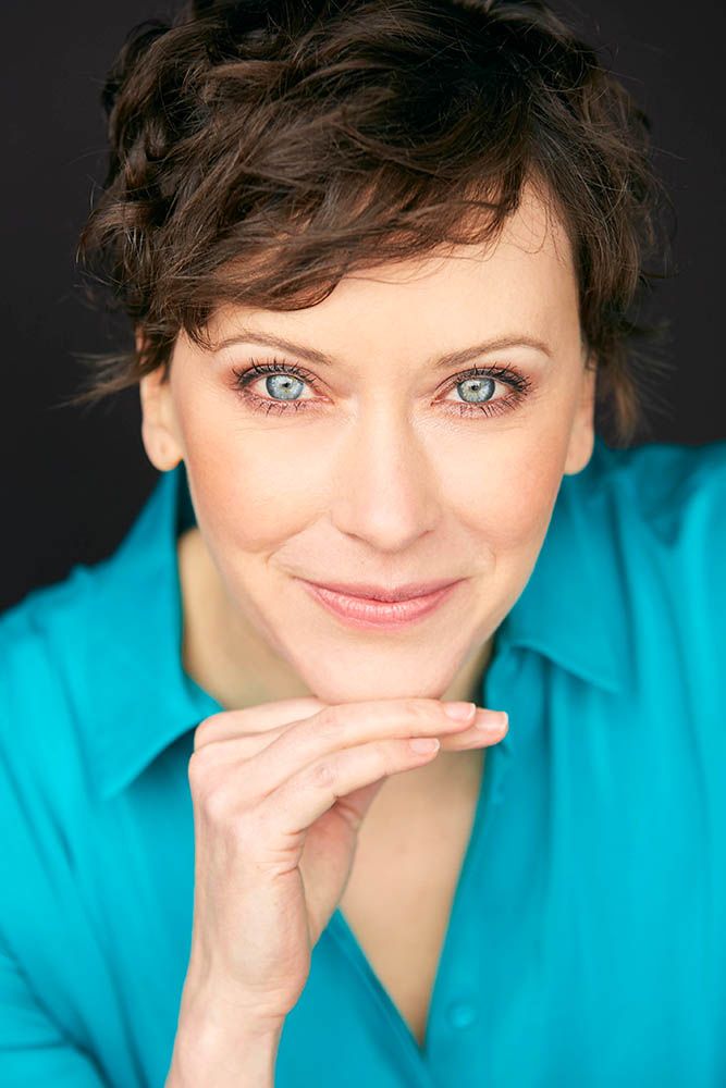 Model: Claudia 53408