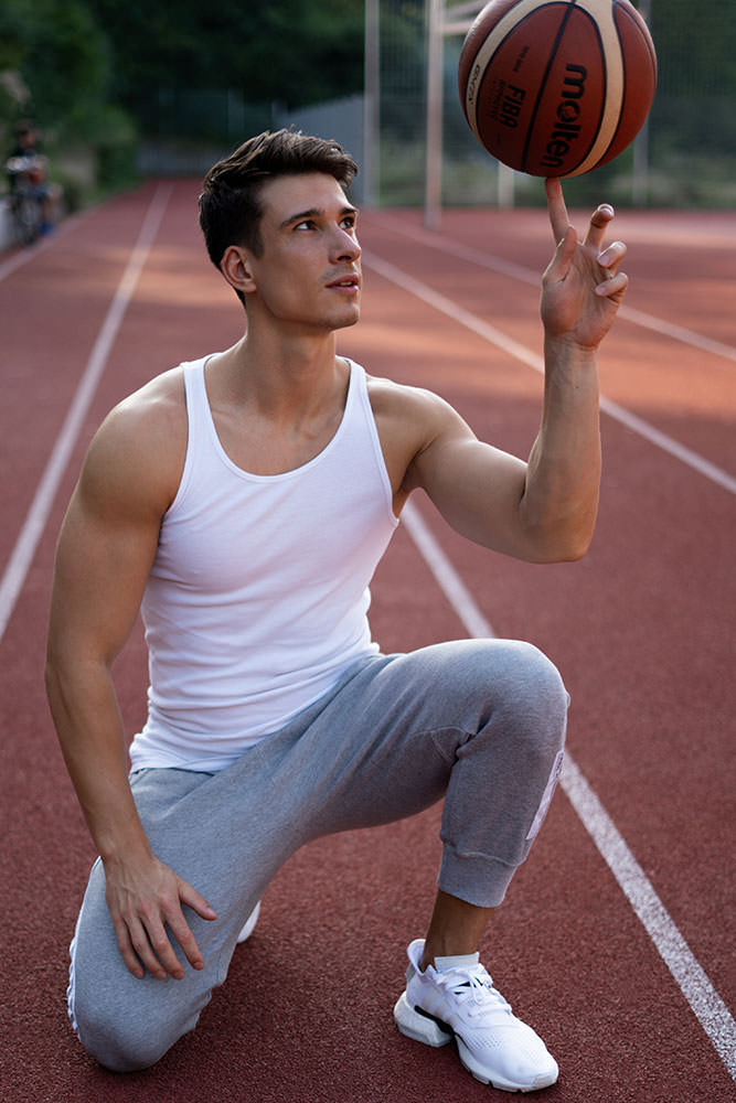 Model: Lukas 77982