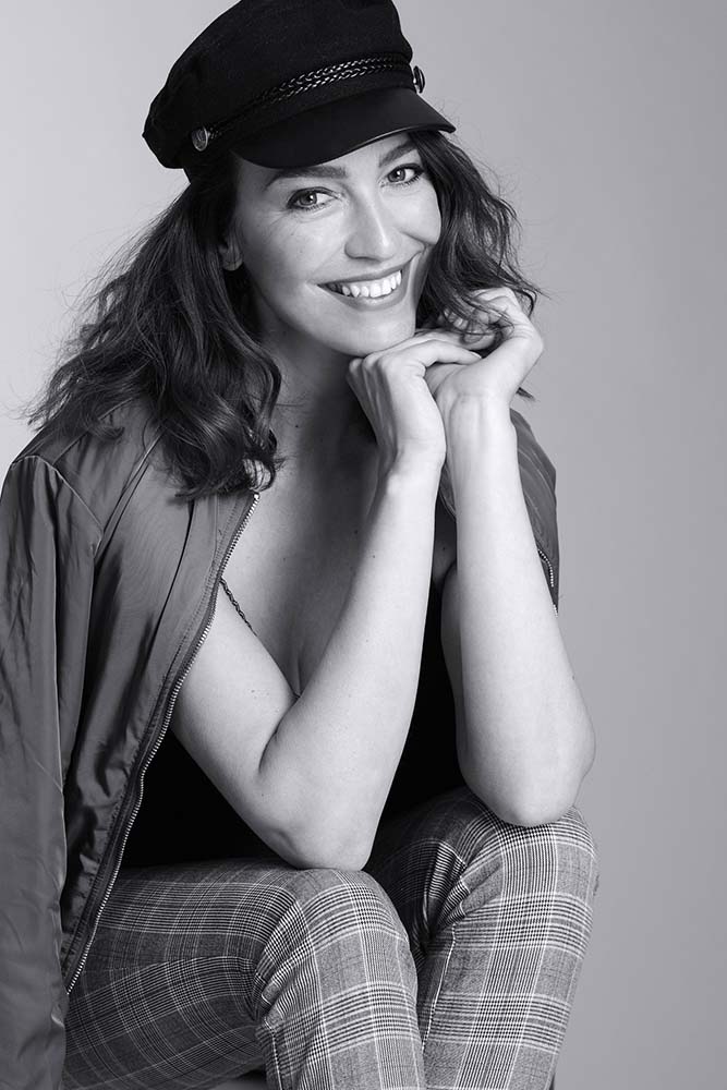 Model: Corinna 61823