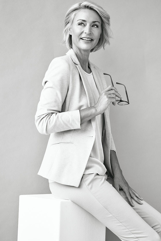 Model: Christine 82022