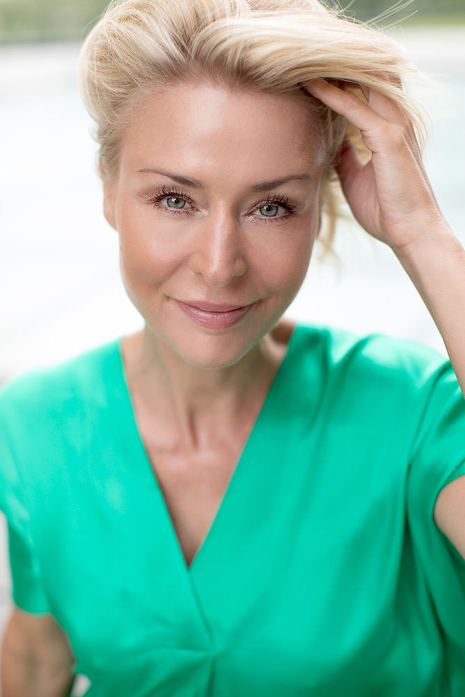 Model: Christine 89914