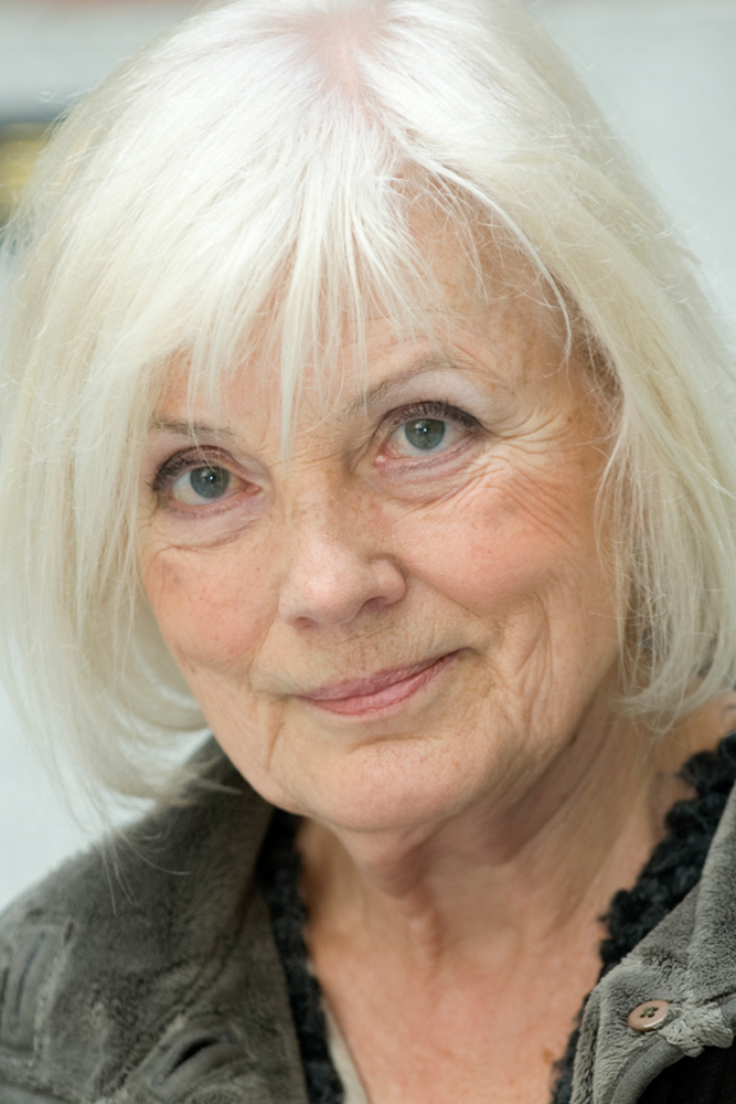 Model: Christine 7274