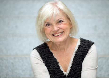 Model: Christine 7276