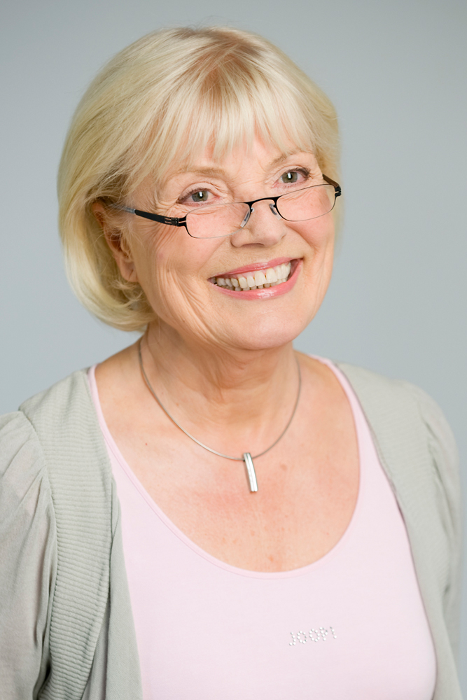 Model: Christine 1154