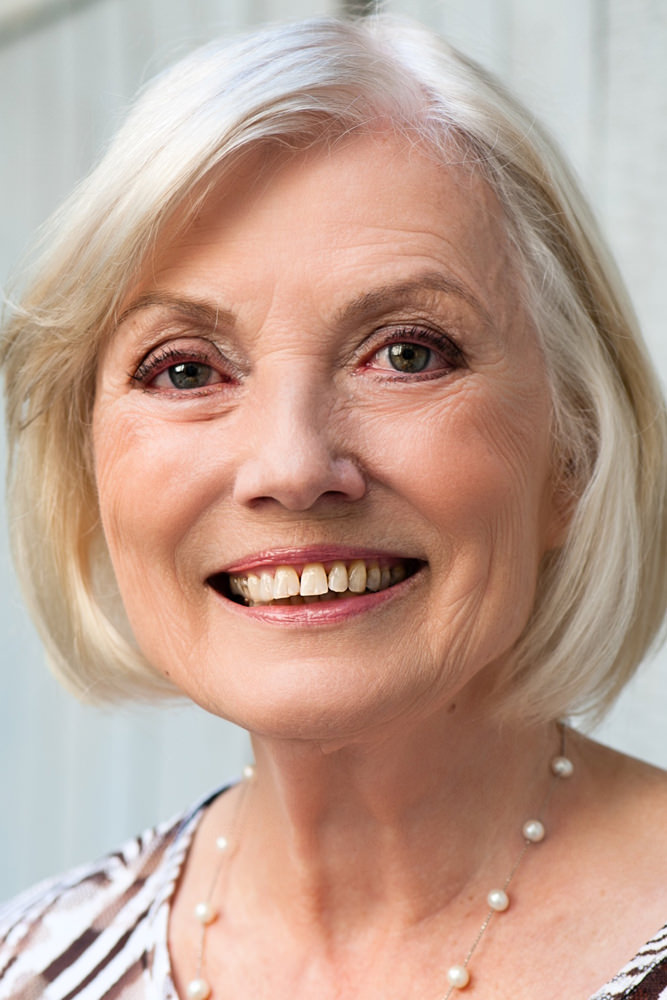 Model: Christine 23907