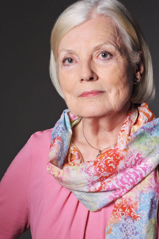 Model: Christine 33748