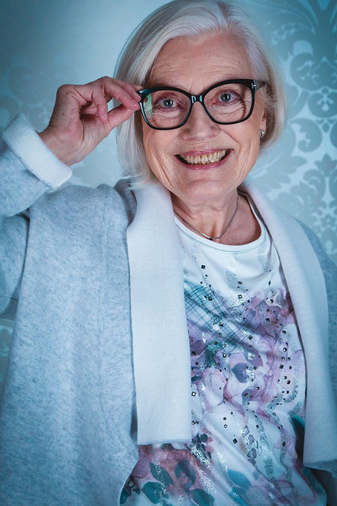 Model: Christine 58839