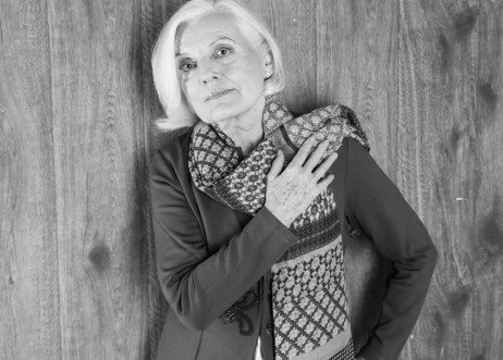 Model: Christine 58843