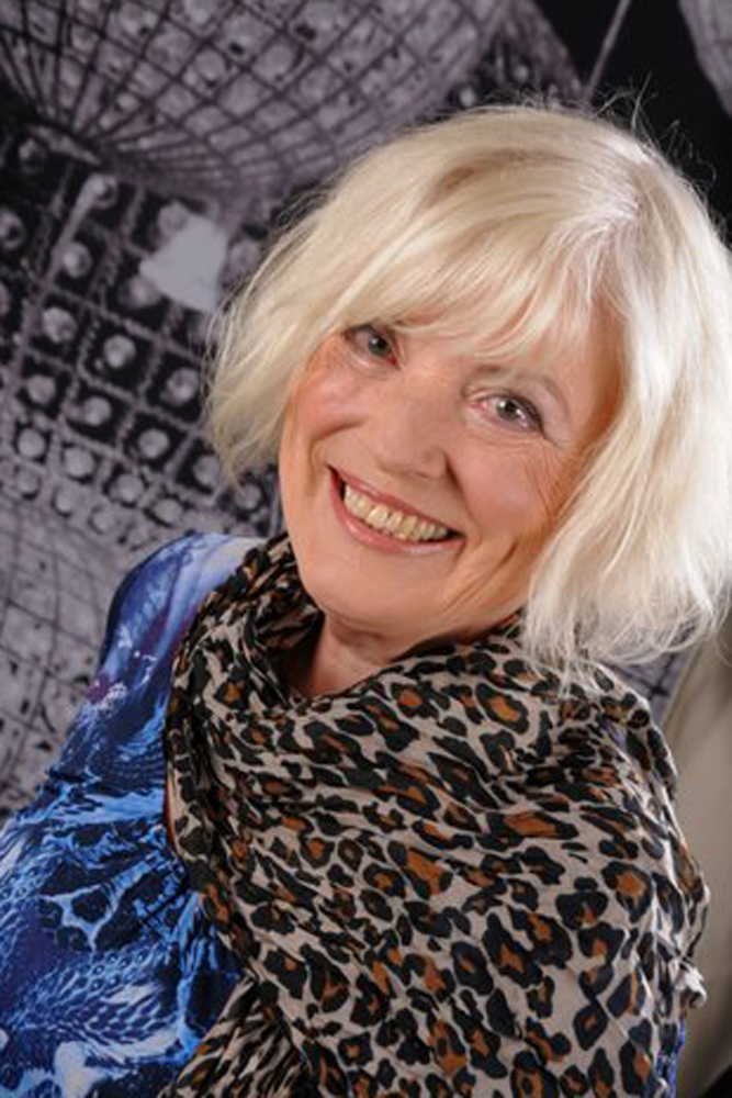 Model: Christine 6034