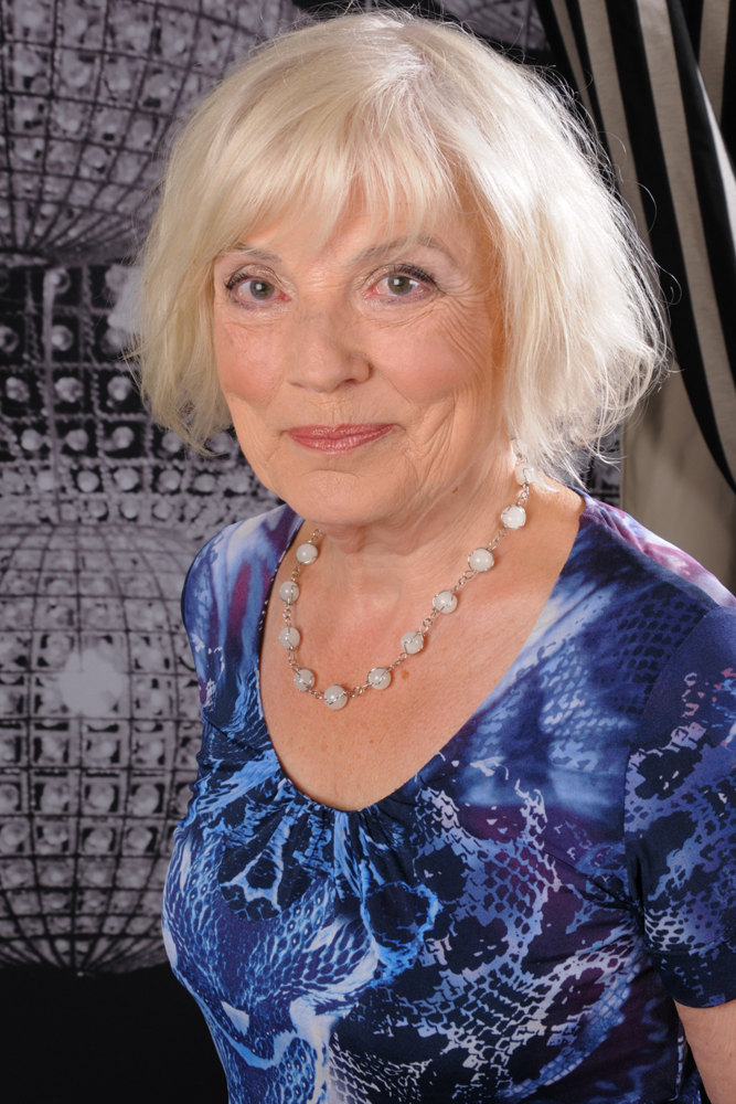 Model: Christine 6246