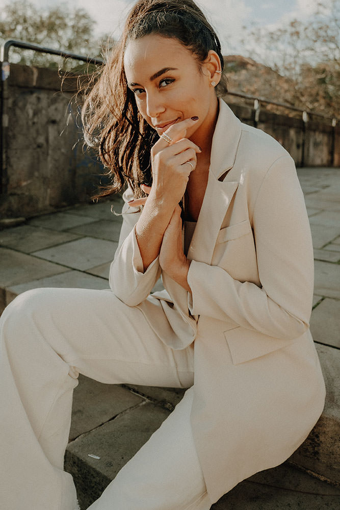 Model: Jennica 115823