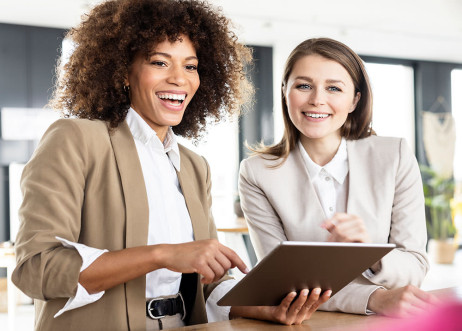 Model: Bernadette 101120