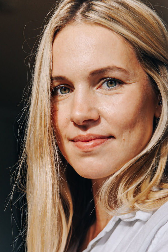 Model: Svenja 105772