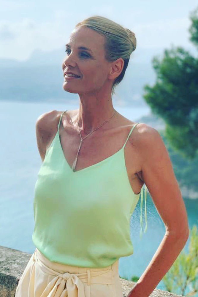 Model: Christiane 79567