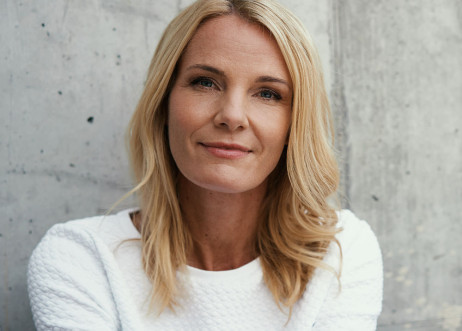 Model: Christiane 79646