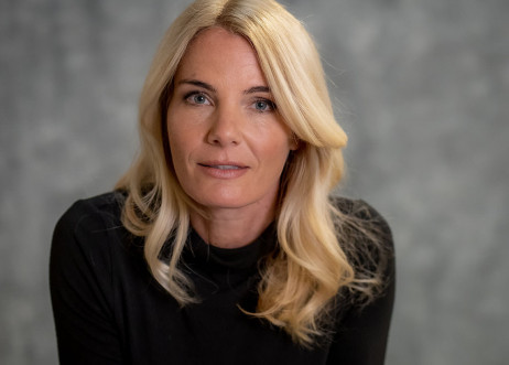 Model: Christiane 94542