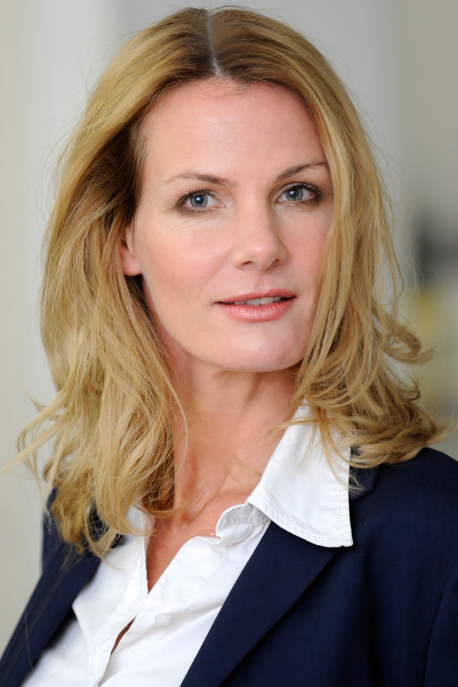 Model: Christiane 22656