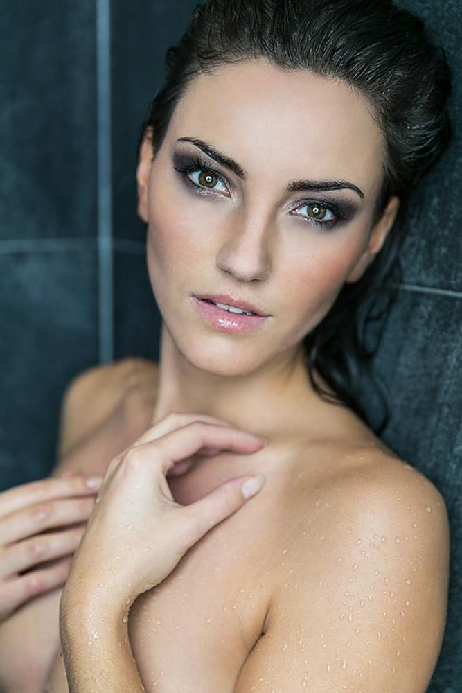 Model: Johanna 23879