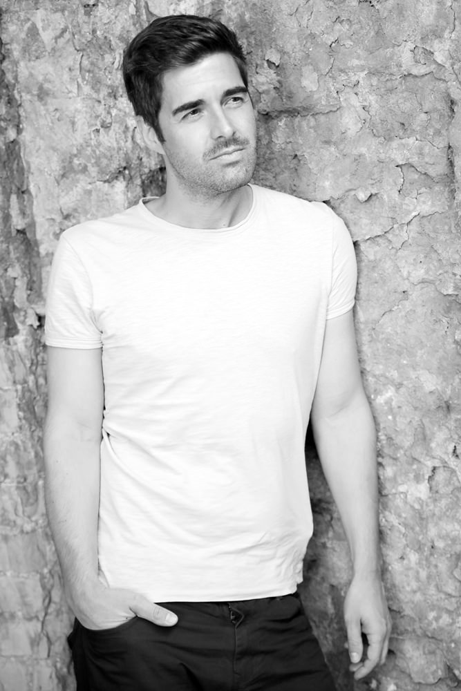 Model: Christian 33827