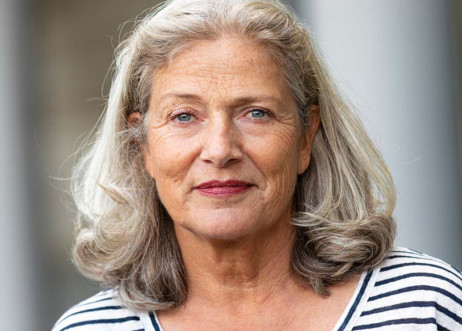 Model: Barbara 83645